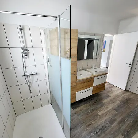 Maison Renovee 5 Chambres, Wifi, Parking, A 800m Du Marche Et 1km - Fr-1-92-891 Ferienhaus