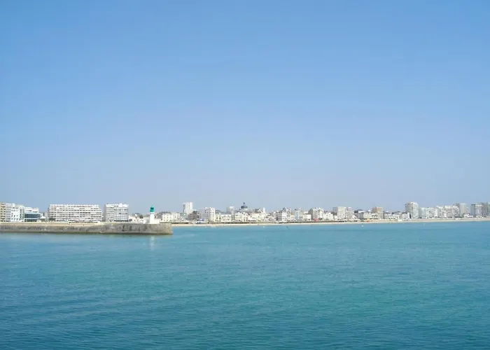 Maison Renovee 5 Chambres, Wifi, Parking, A 800m Du Marche Et 1km - Fr-1-92-891 *