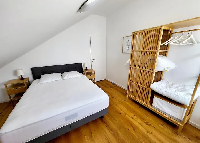 Maison Renovee 5 Chambres, Wifi, Parking, A 800m Du Marche Et 1km - Fr-1-92-891