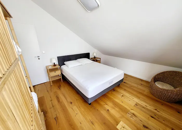 Maison Renovee 5 Chambres, Wifi, Parking, A 800m Du Marche Et 1km - Fr-1-92-891 *