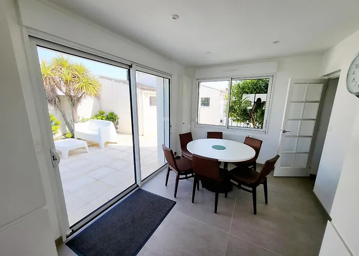 Maison Renovee 5 Chambres, Wifi, Parking, A 800m Du Marche Et 1km - Fr-1-92-891 Ferienhaus *