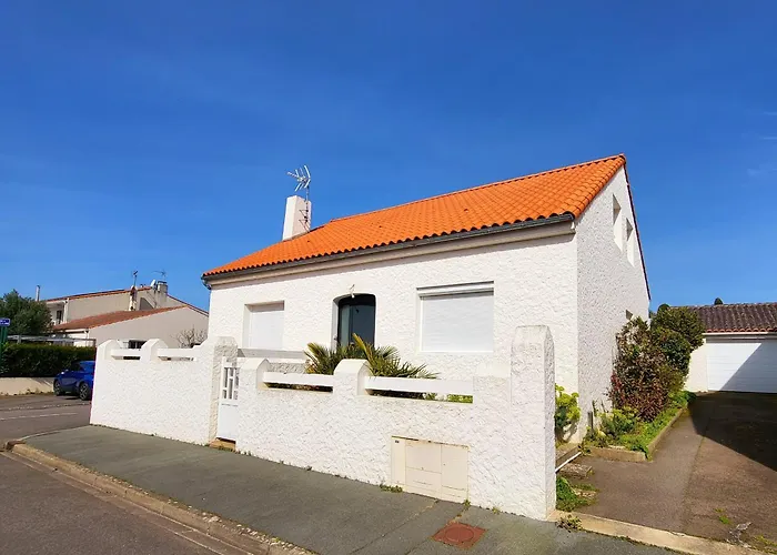 Maison Renovee 5 Chambres, Wifi, Parking, A 800m Du Marche Et 1km - Fr-1-92-891 Ferienhaus