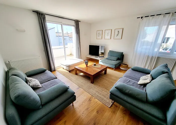 Maison Renovee 5 Chambres, Wifi, Parking, A 800m Du Marche Et 1km - Fr-1-92-891 *