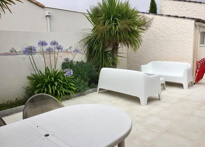 Maison Renovee 5 Chambres, Wifi, Parking, A 800m Du Marche Et 1km - Fr-1-92-891 * Les Sables-dʼOlonne