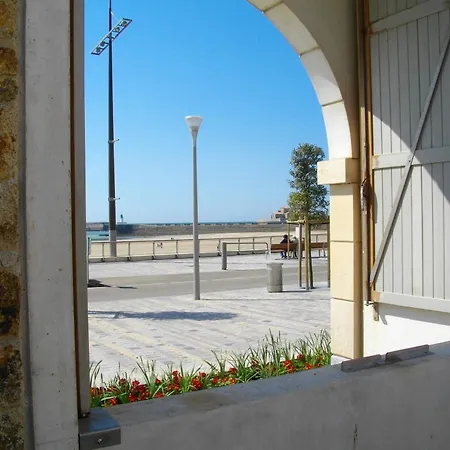 Maison Renovee 5 Chambres, Wifi, Parking, A 800m Du Marche Et 1km - Fr-1-92-891