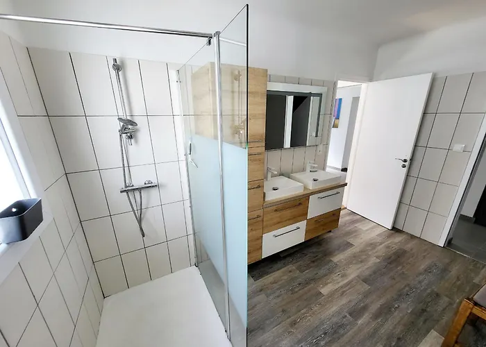 Maison Rénovée 5 Chambres, Wifi, Parking, à 800m Du Marché Et 1km - Fr-1-92-891 Casa vacanze